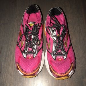 Running shoes